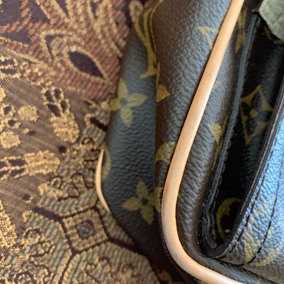 RARE RETIRED LV HUDSON PM - Picture 4 of 16